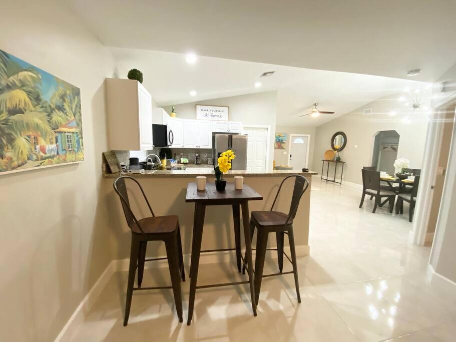 Spacious Home Near Downtown & The Beach Delray Beach Exteriér fotografie